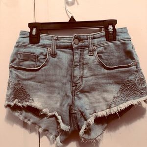 3 for $15❤️ High Rise Jean Shorts